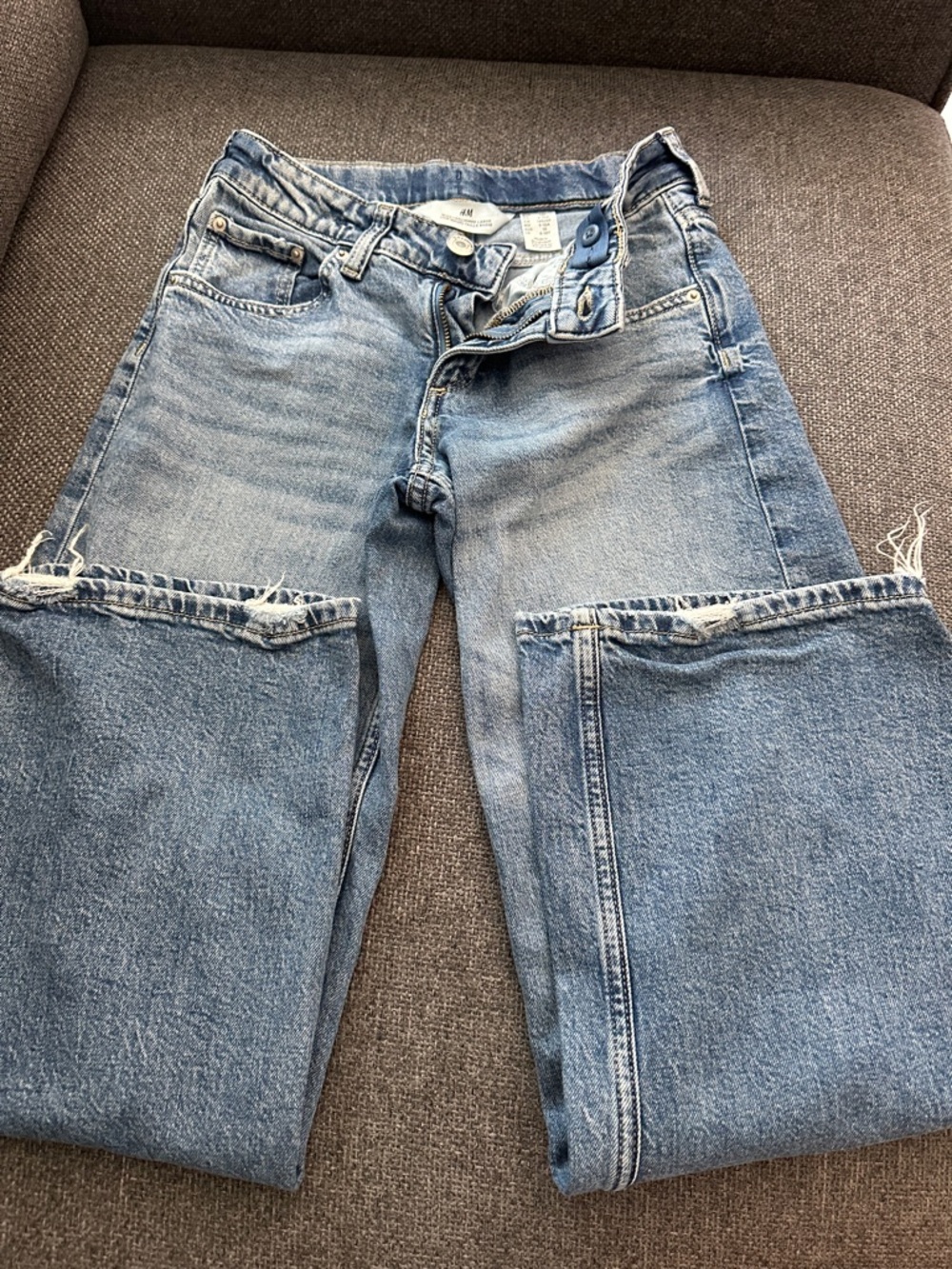 H&M Wide Leg Low Waist Jeans in Medium Blue Wash